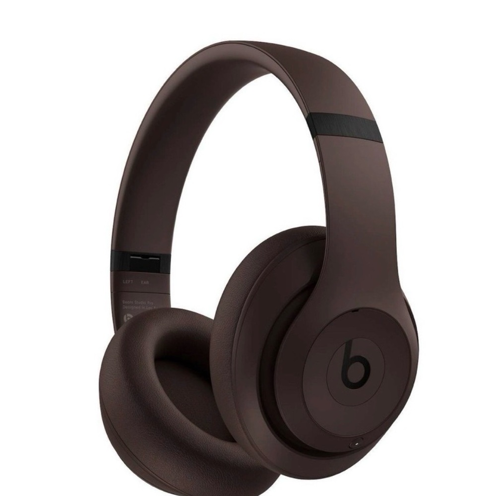 Beats Studio Pro. Brown. Never used. FREE SHIPPING!